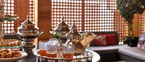 Daily buffet breakfast (MAD 110 per person)