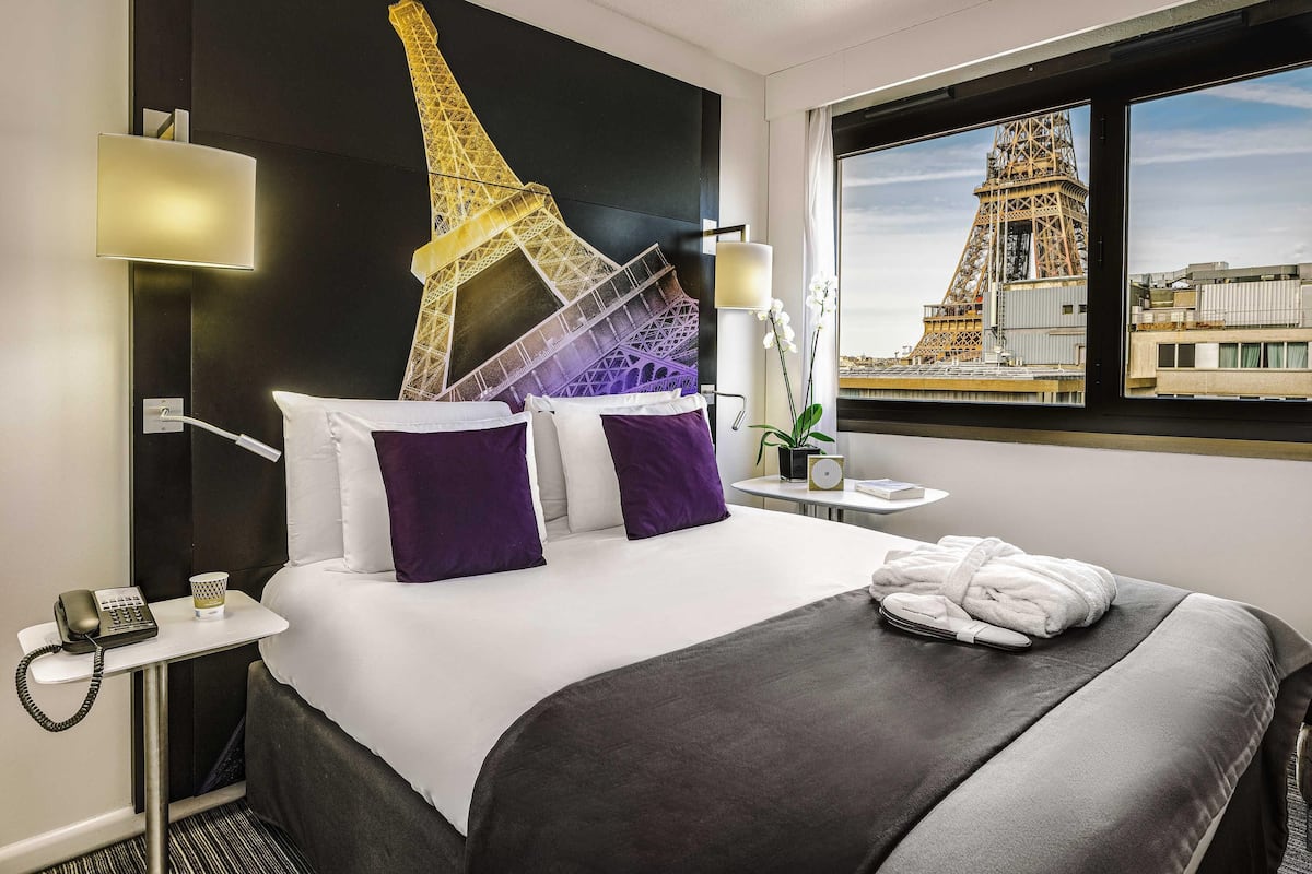 Privilege Room, 1 Double Bed, Upper Floor, Eiffel Tower View