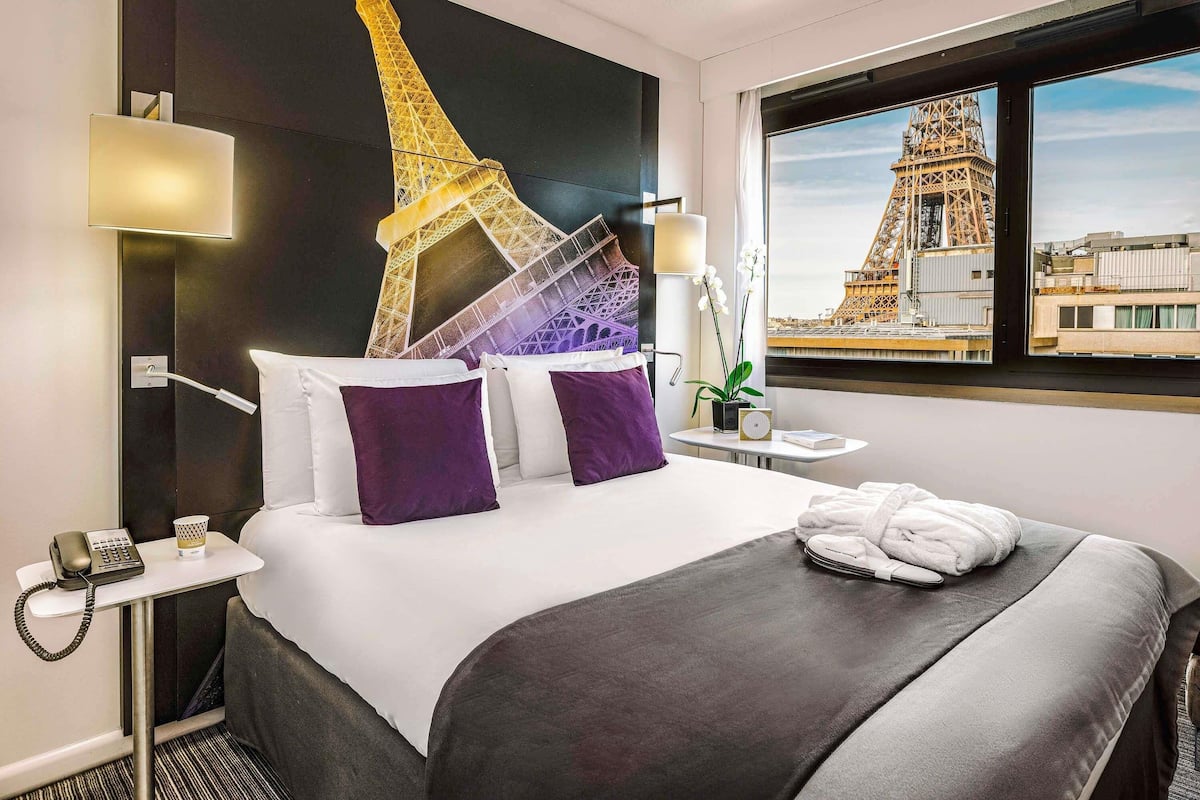 Privilege, Huone, 1 parisänky | Ylelliset vuodevaatteet, tallelokero huoneessa, pimennysverhot