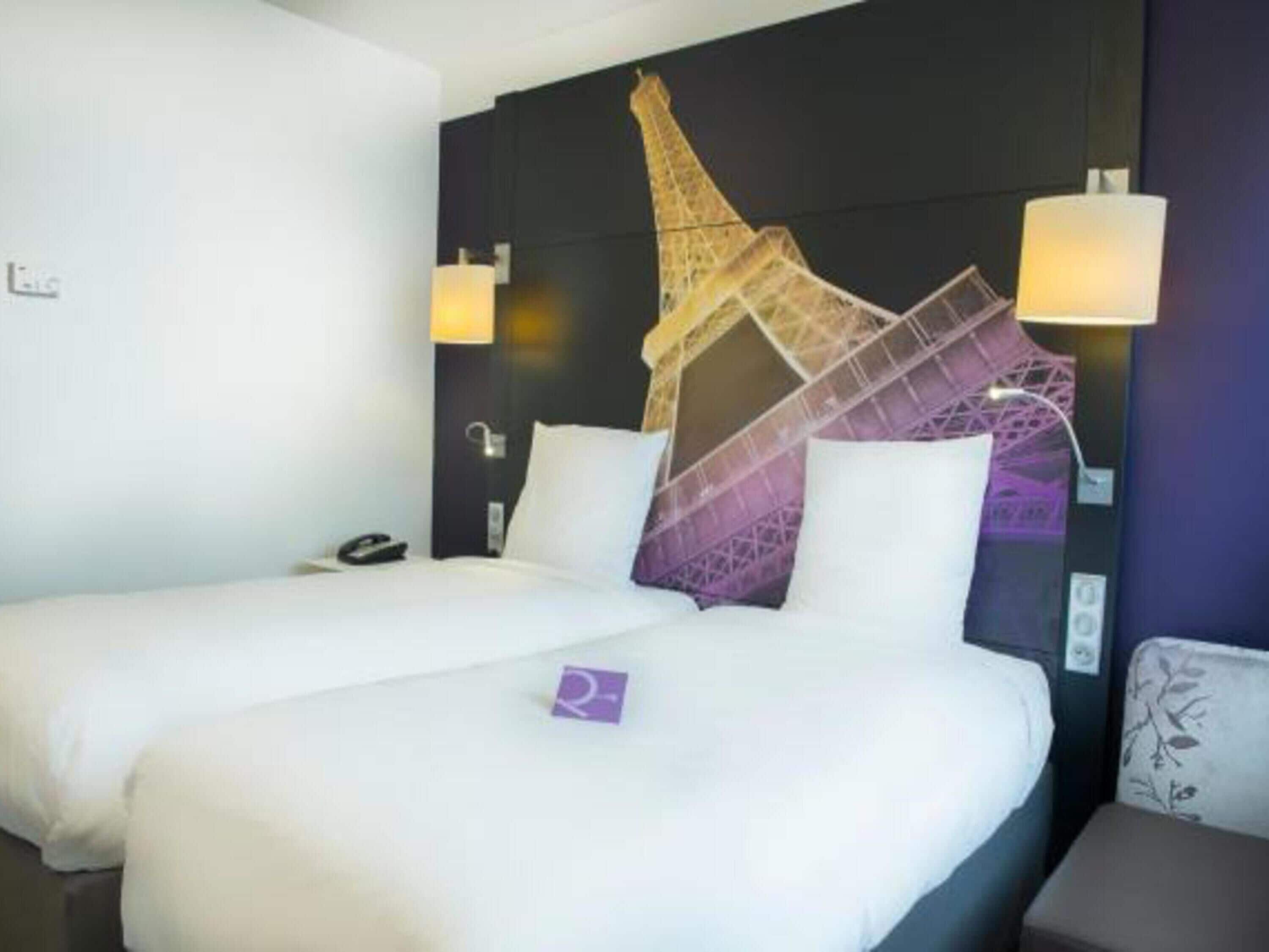 Klassieke kamer, 2 eenpersoonsbedden | Luxe beddengoed, een kluis op de kamer, verduisterende gordijnen
