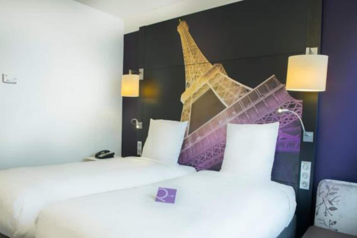 Classic Room, 2 Twin Beds | Premium bedding, in-room safe, blackout drapes, soundproofing