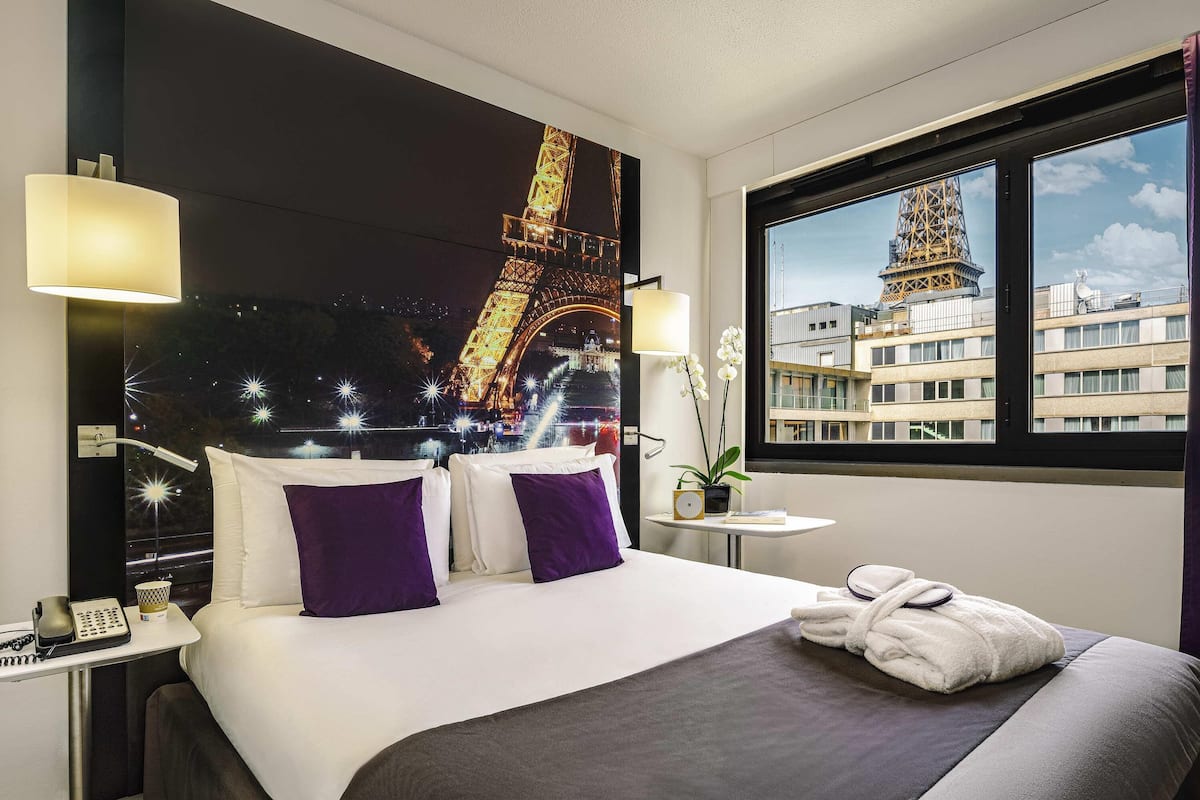 Privilege Room, 1 Double Bed, Upper Floor, Eiffel Tower View | Premium bedding, in-room safe, blackout drapes, soundproofing