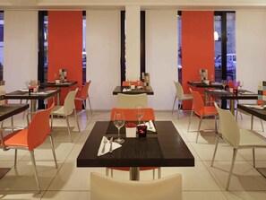 Restaurant - ibis London Docklands Canary Wharf (London)