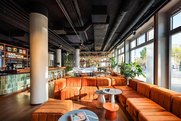 Bar (on property) - Me and All Hotel Berlin East Side, by Hyatt - NEW OPENING (Berlin)