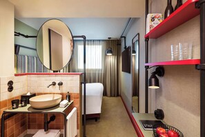 1 dormitorio, minibar con artículos gratuitos, caja fuerte y escritorio