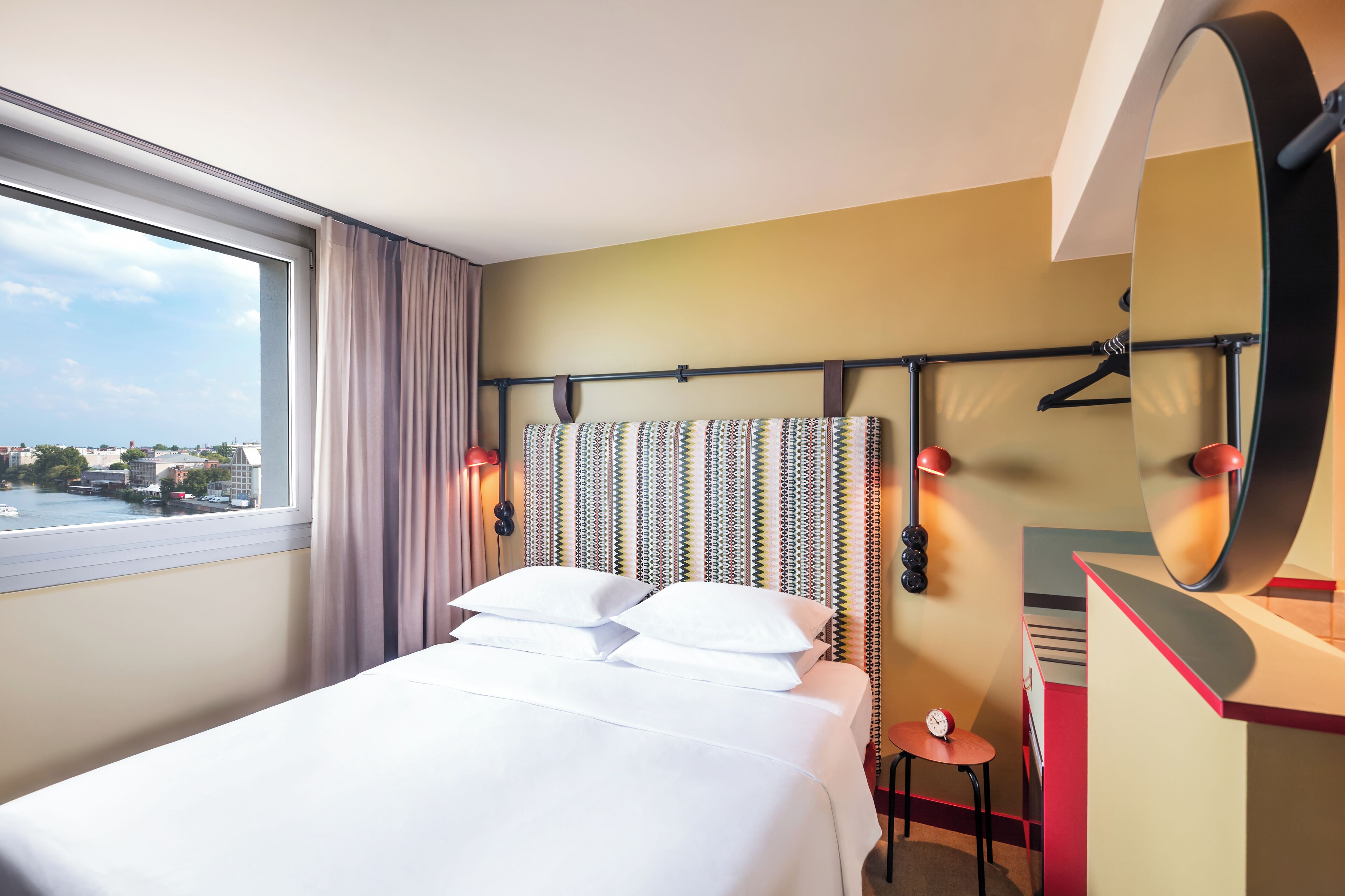 Chambre, 1 très grand lit (View High Floor)