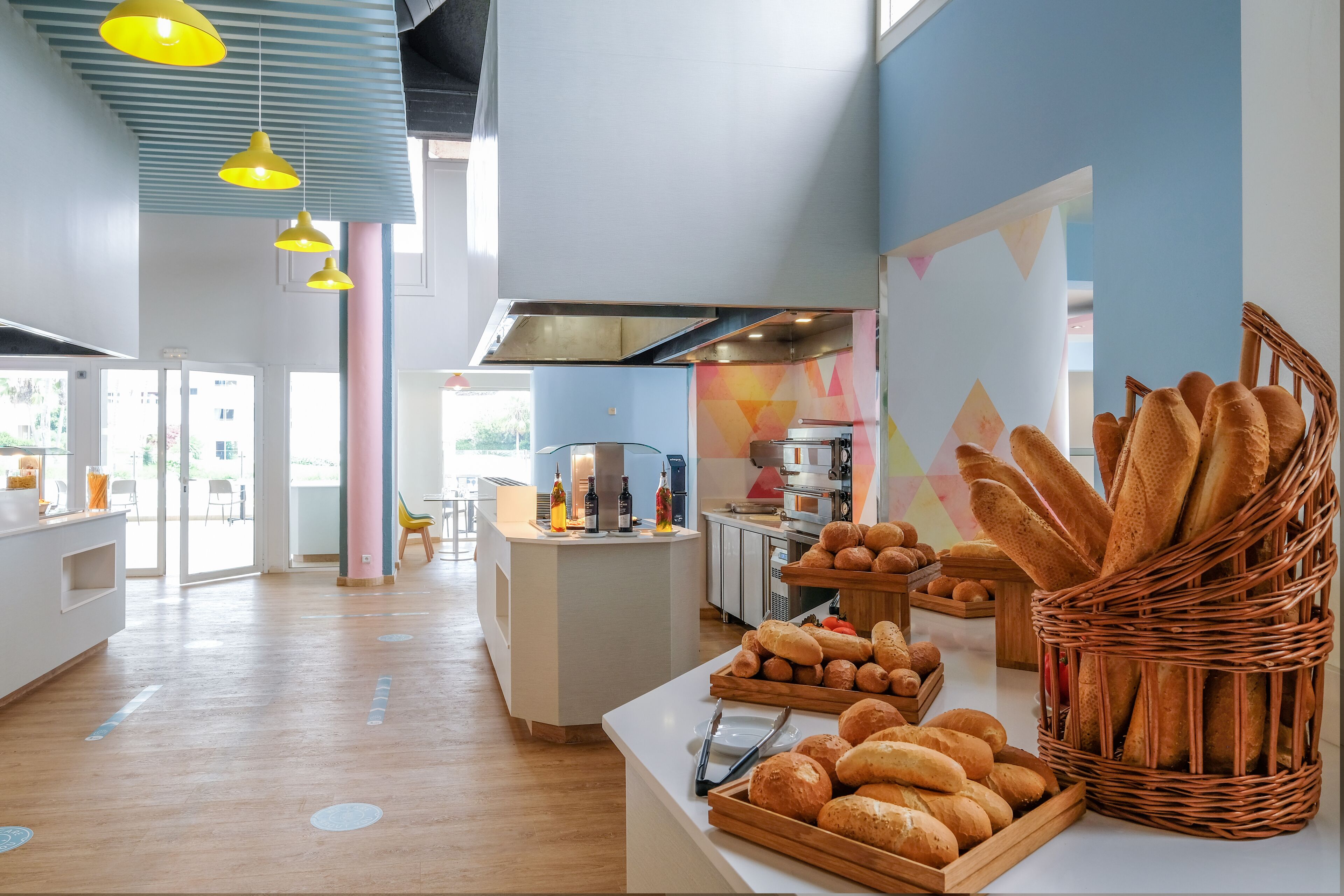 Free daily buffet breakfast