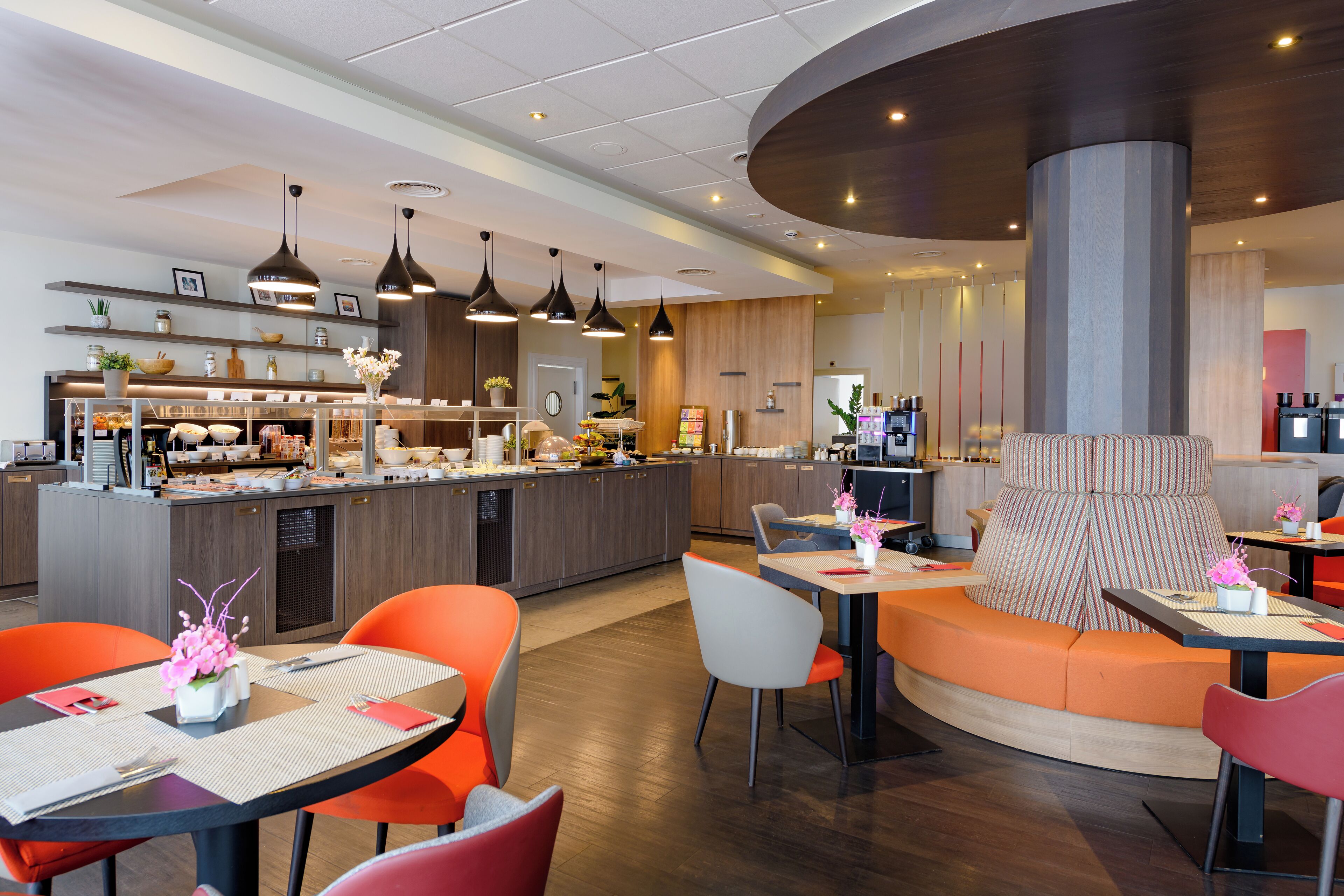 Daily buffet breakfast (EUR 25 per person)