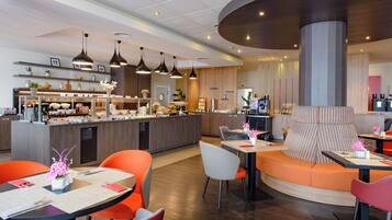 Daily buffet breakfast (EUR 25 per person)