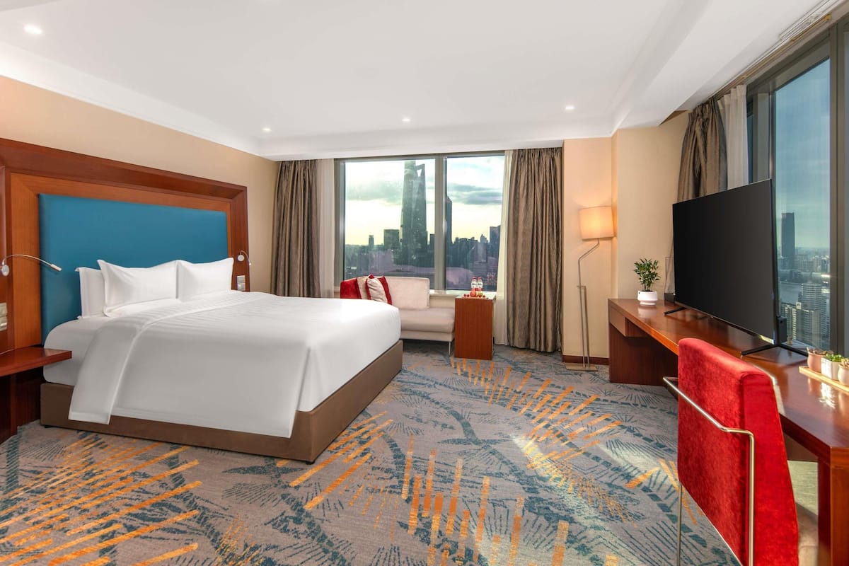 Camera Superior, 1 letto king | Biancheria da letto di alta qualità, copriletto in piuma, minibar