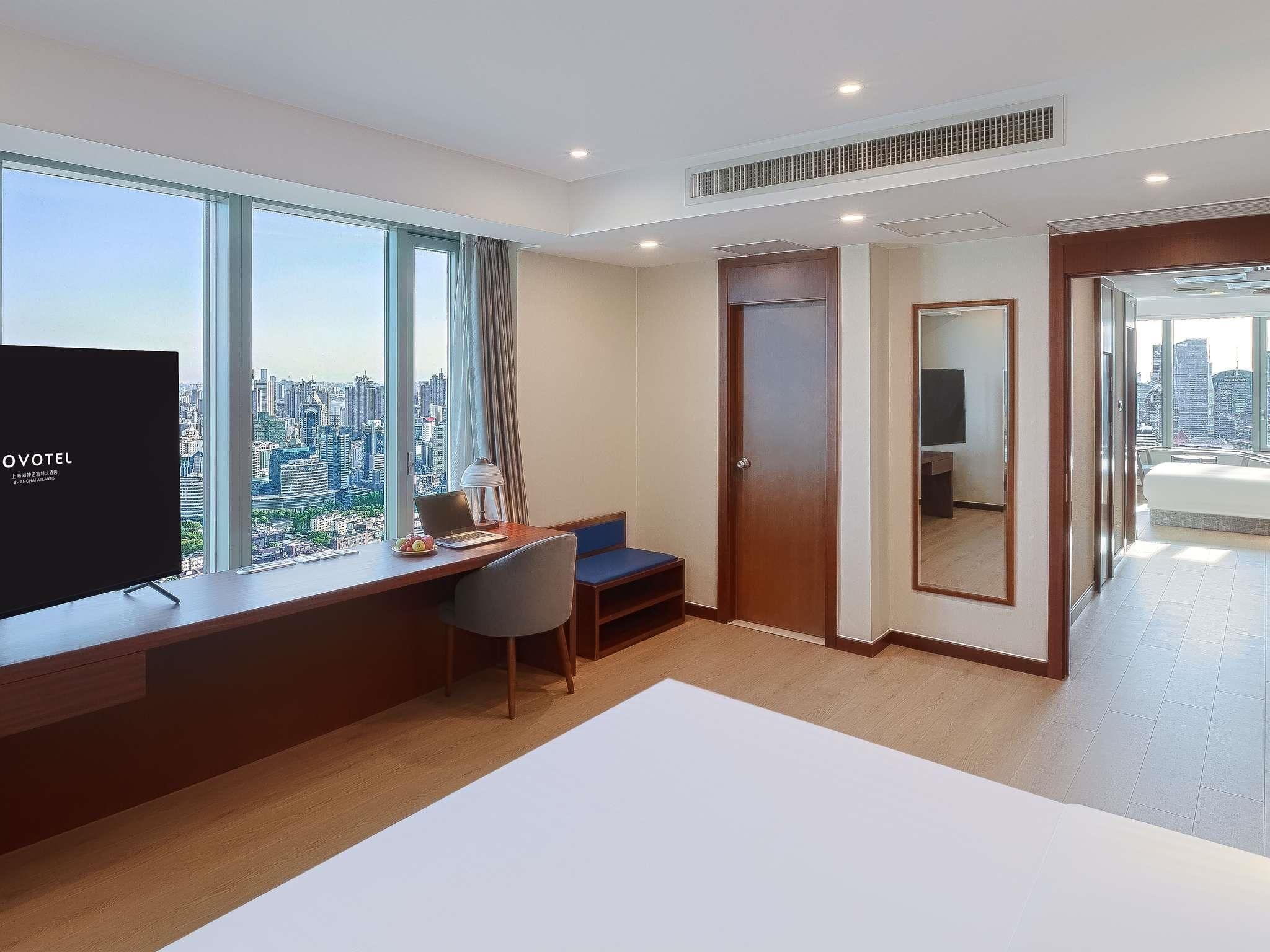 Premium bedding, down duvets, minibar, in-room safe