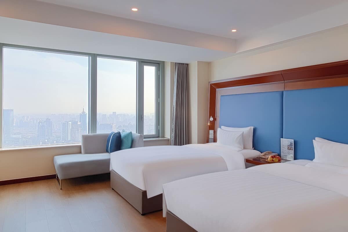 Superior Twin room-Huangpu River View,High Floor | 1 bedroom, premium bedding, down comforters, minibar