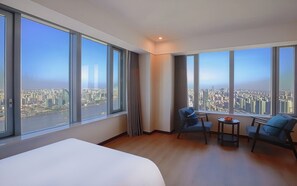 Junior Suite-Huangpu River view,High Floor | Premium bedding, down comforters, minibar, in-room safe - Novotel Shanghai Atlantis (Shanghai)