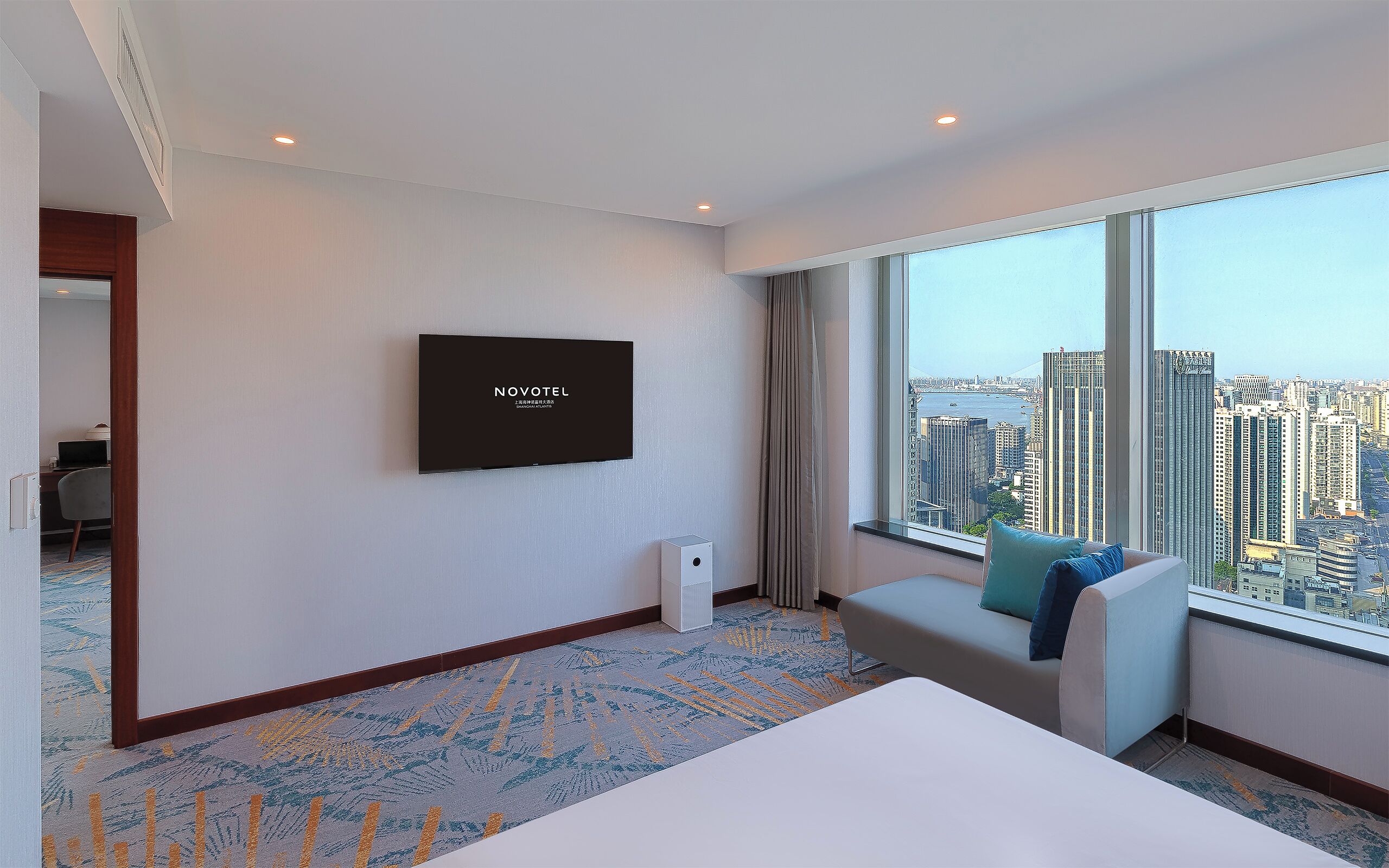 junior suite-huangpu river view,high floor | 1 bedroom, premium bedding, down duvets, minibar