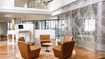 Sala de estar en el lobby