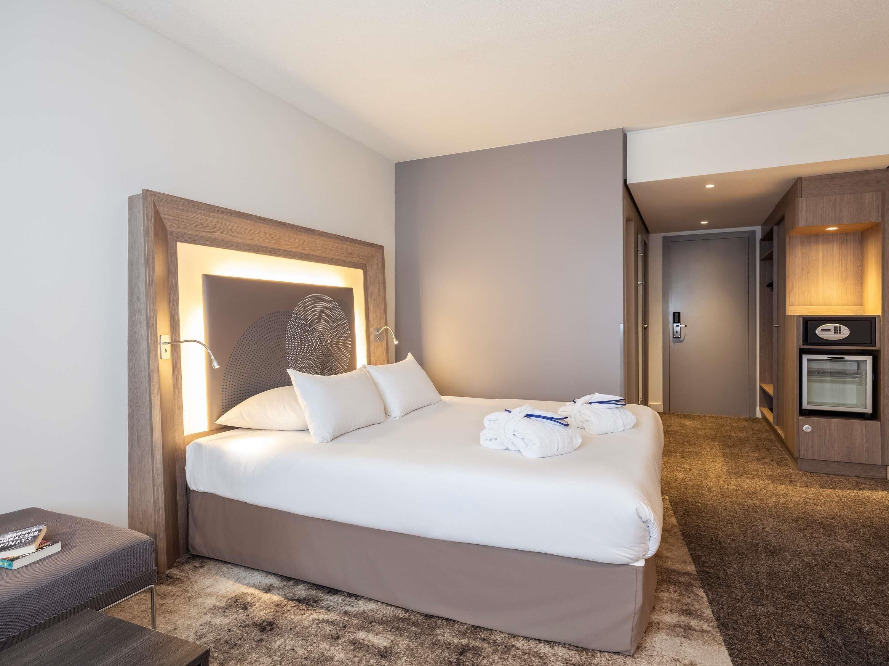 Literie hypoallergénique, mini-bar avec articles gratuits