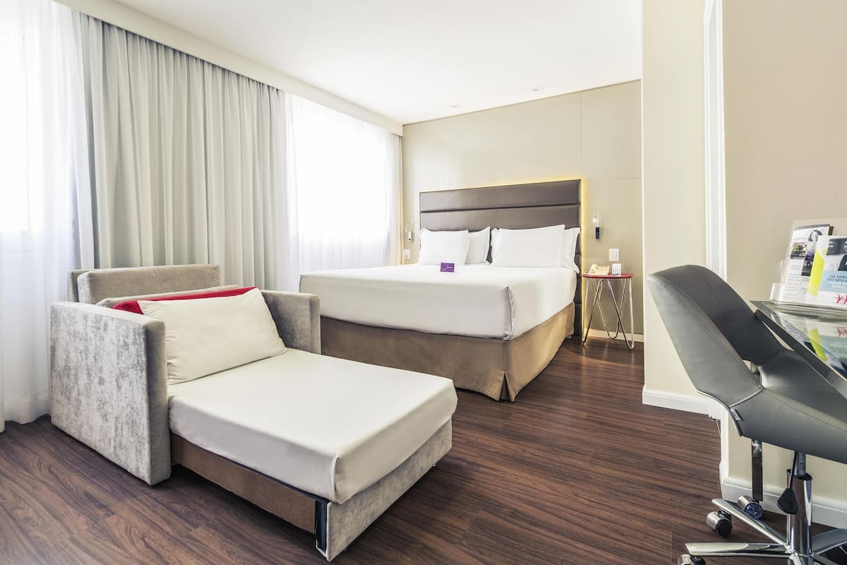 Superior Apartment, 1 King Bed with Sofa bed, City View | 1 bedroom, hypo-allergenic bedding, minibar, in-room safe