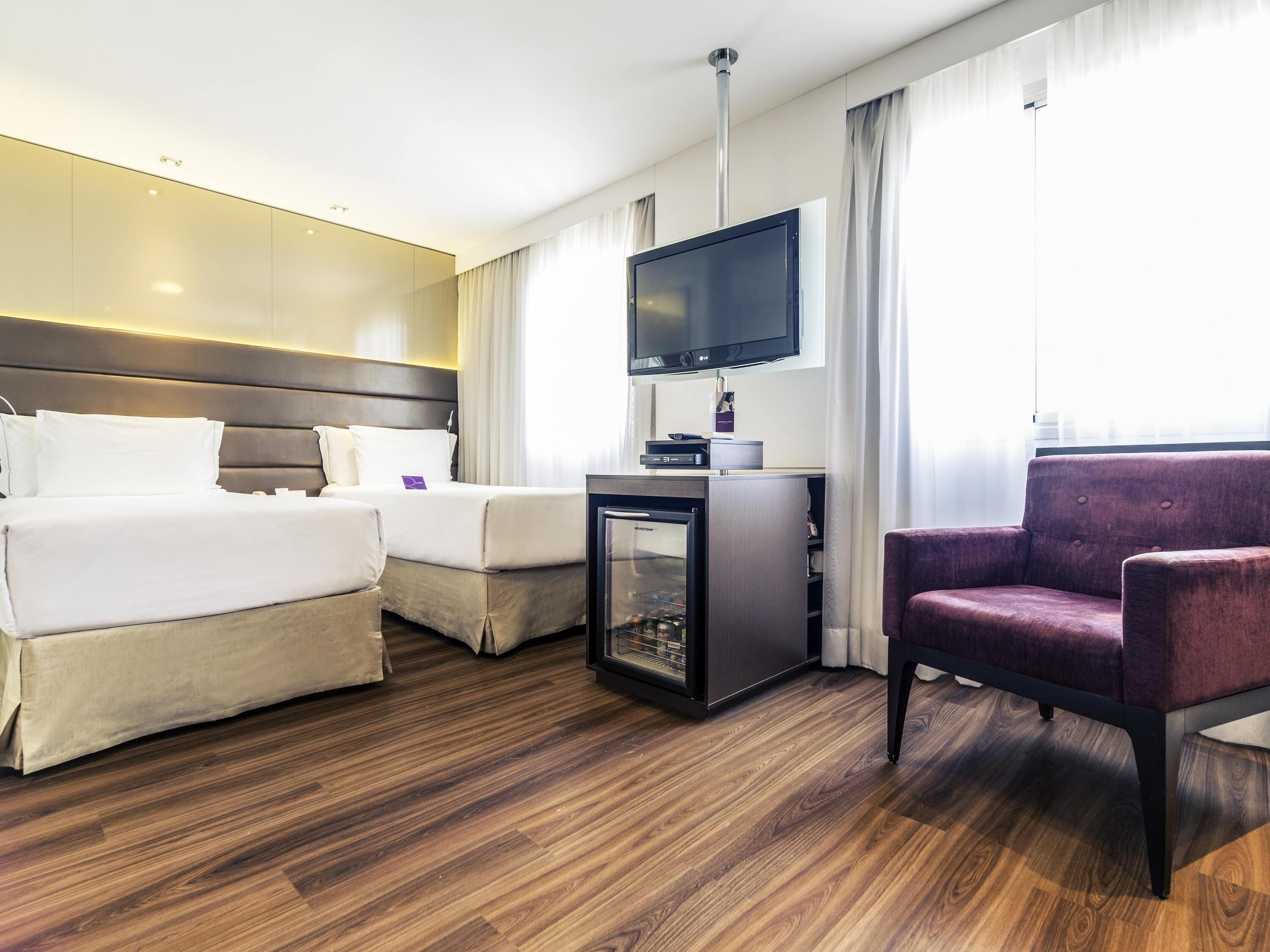 1 bedroom, hypo-allergenic bedding, minibar, in-room safe