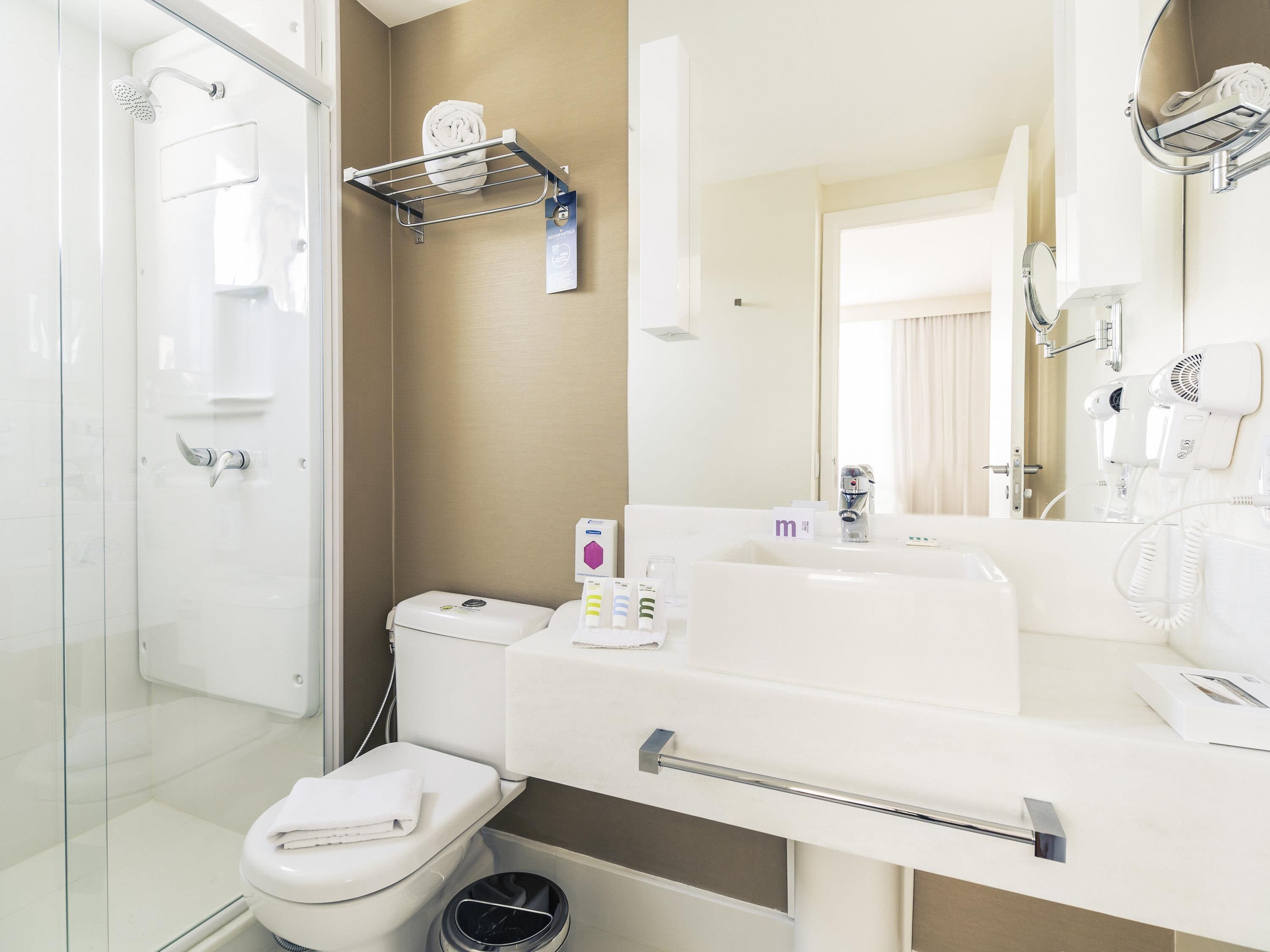 1 bedroom, hypo-allergenic bedding, minibar, in-room safe