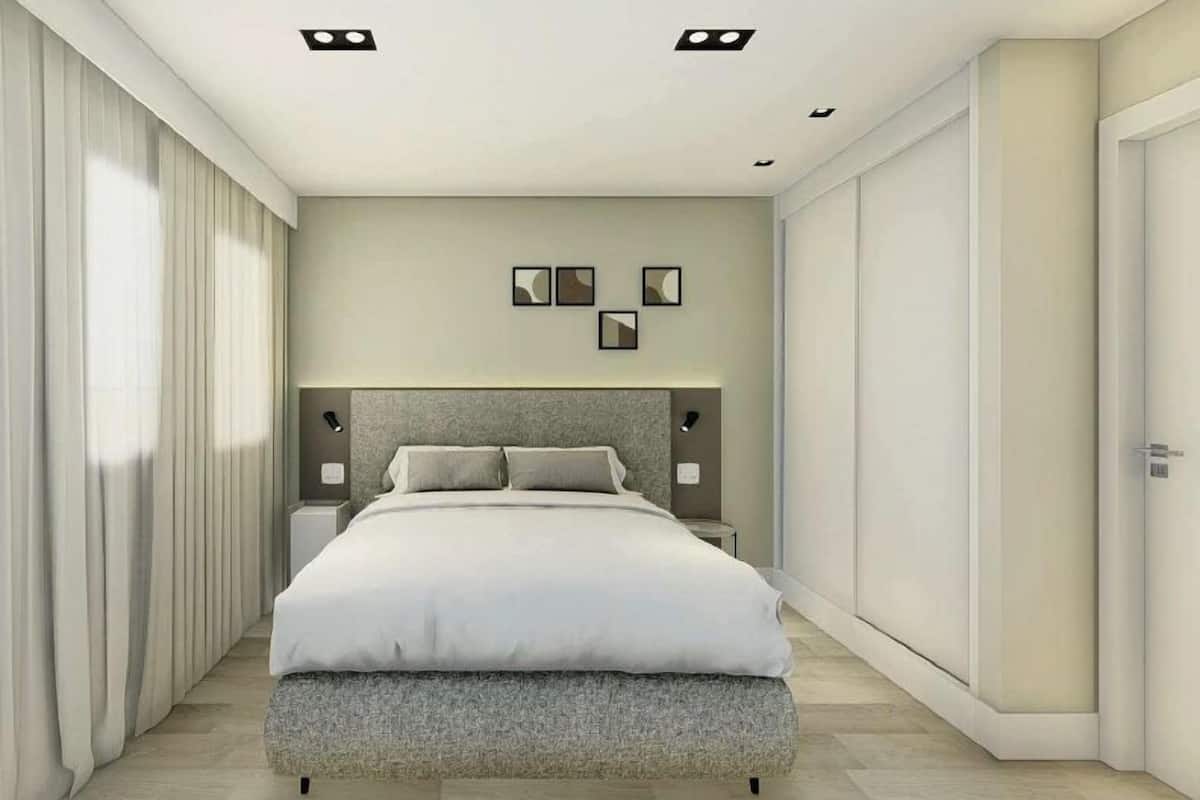 Deluxe Room, 1 Double Bed | 1 bedroom, hypo-allergenic bedding, minibar, in-room safe