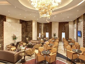 3 restaurants servant le petit déjeuner