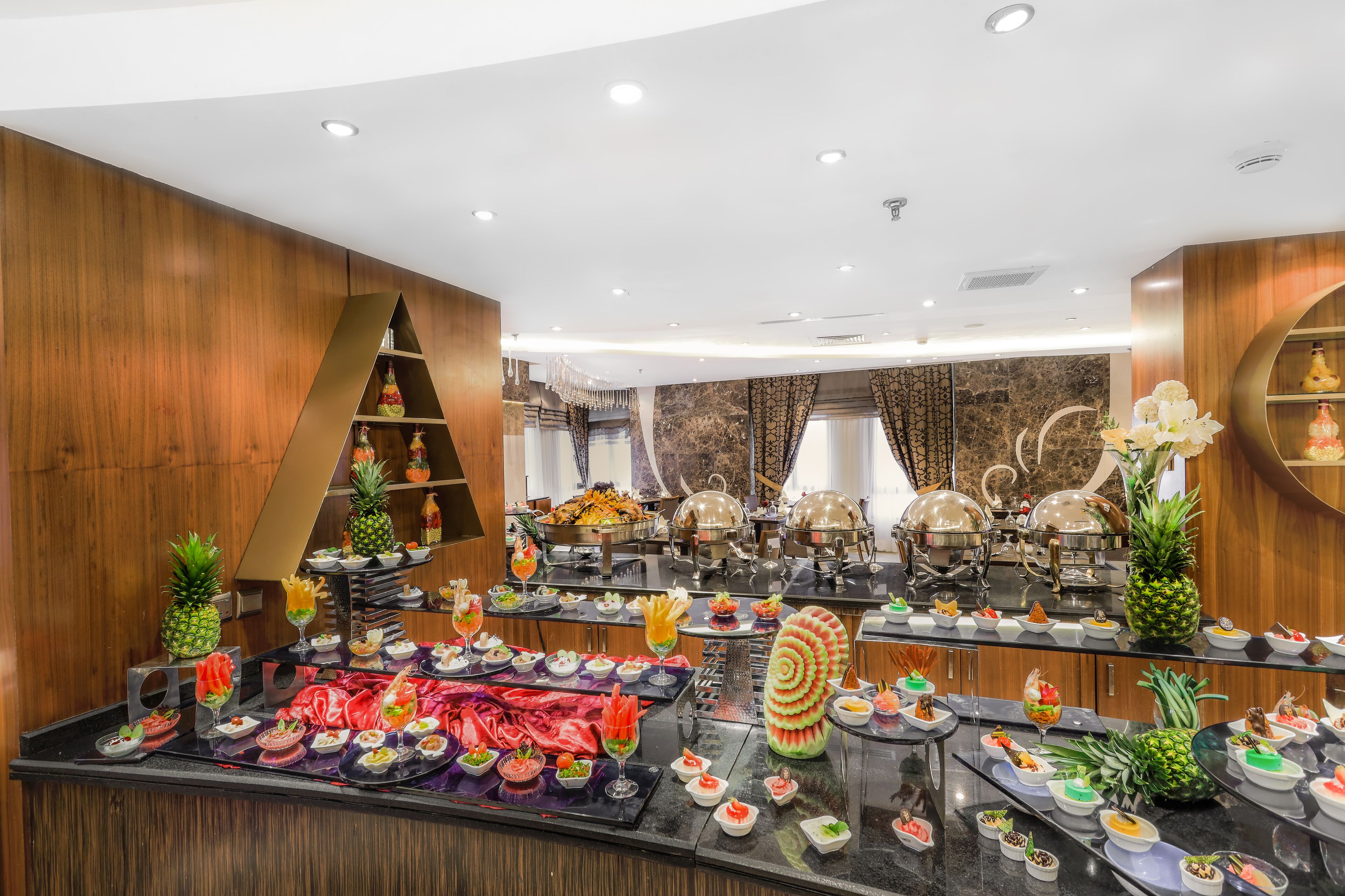 3 restaurants servant le petit déjeuner