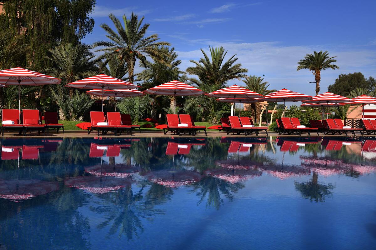 3 outdoor pools, pool umbrellas, pool loungers