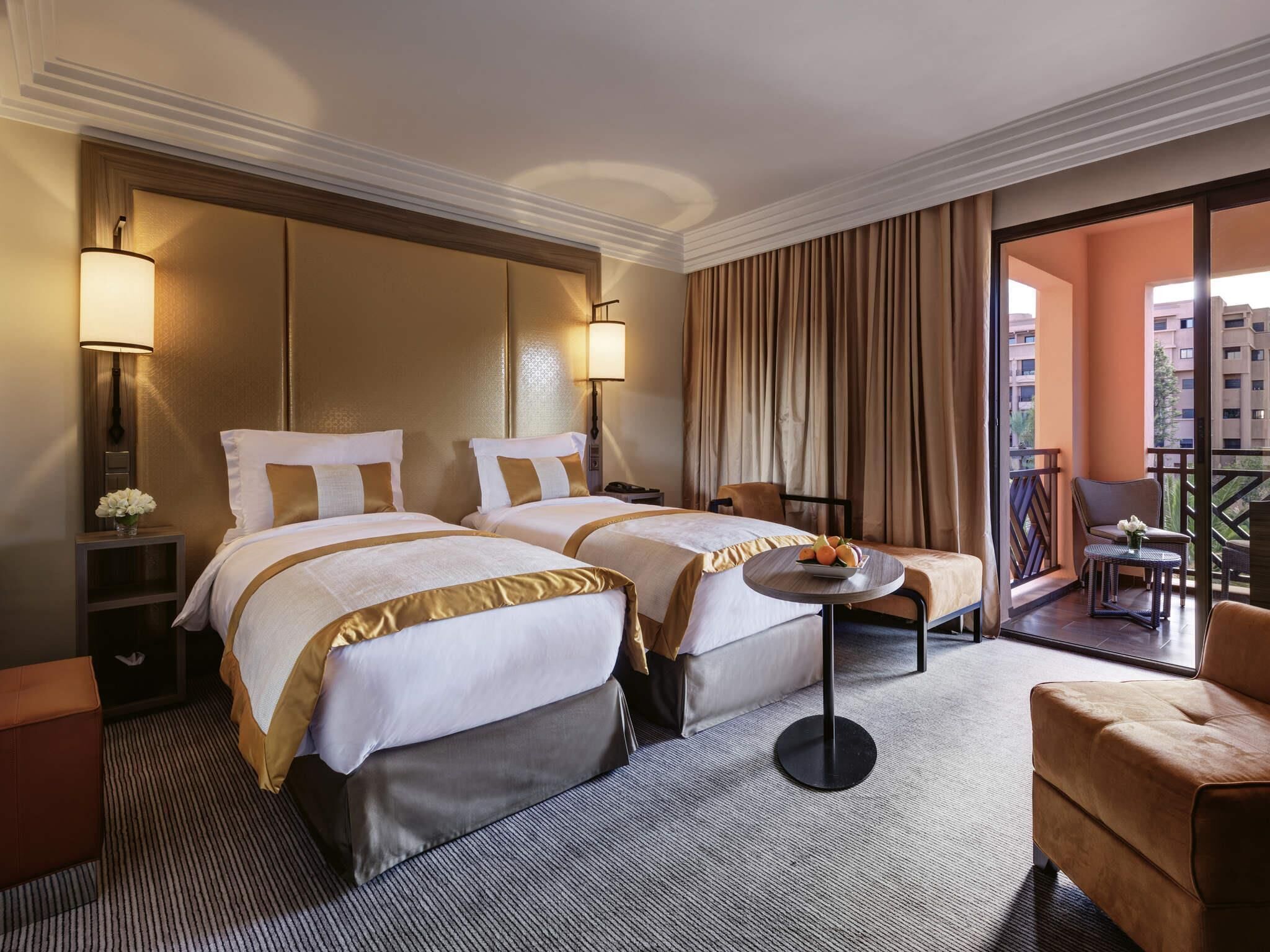 Superior Room, 2 single bed with a view | Minibar, in-room safe, desk, laptop workspace