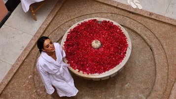 Couples treatment room(s), sauna, steam room, Turkish bath/hammam