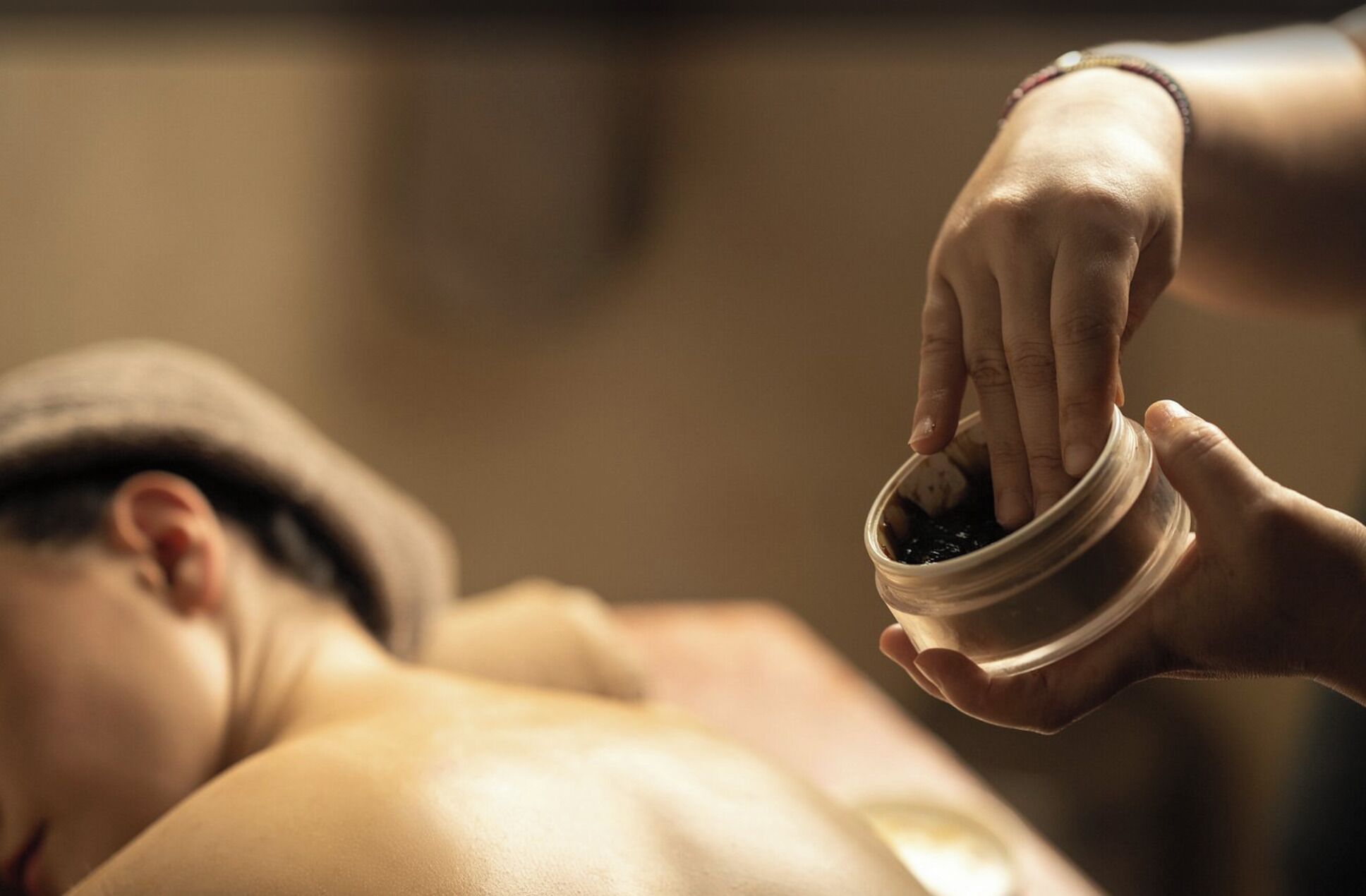 turkish bath/hammam, body treatments, body wraps, body scrubs