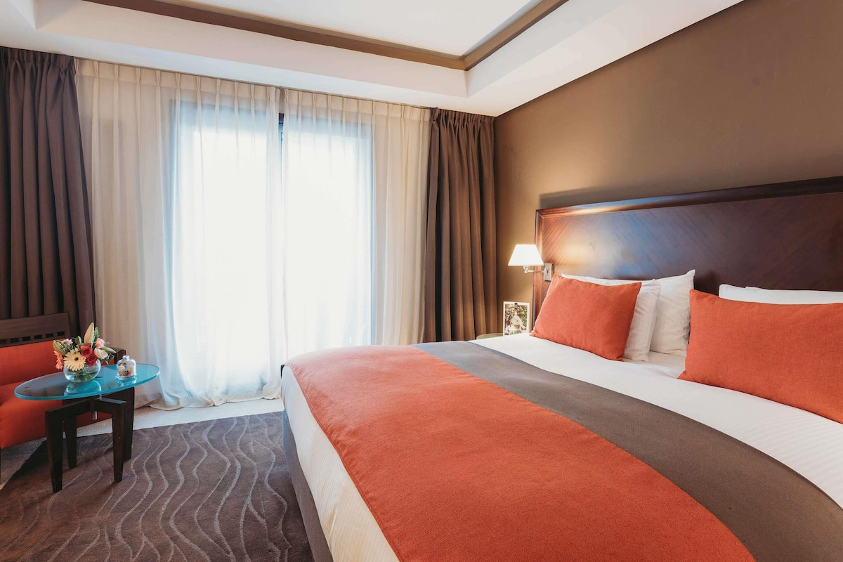 Deluxe Double Room, 1 Double Bed | Egyptian cotton sheets, premium bedding, pillowtop beds, minibar