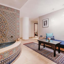 Steam room, Turkish bath/hammam, body treatments, body wraps