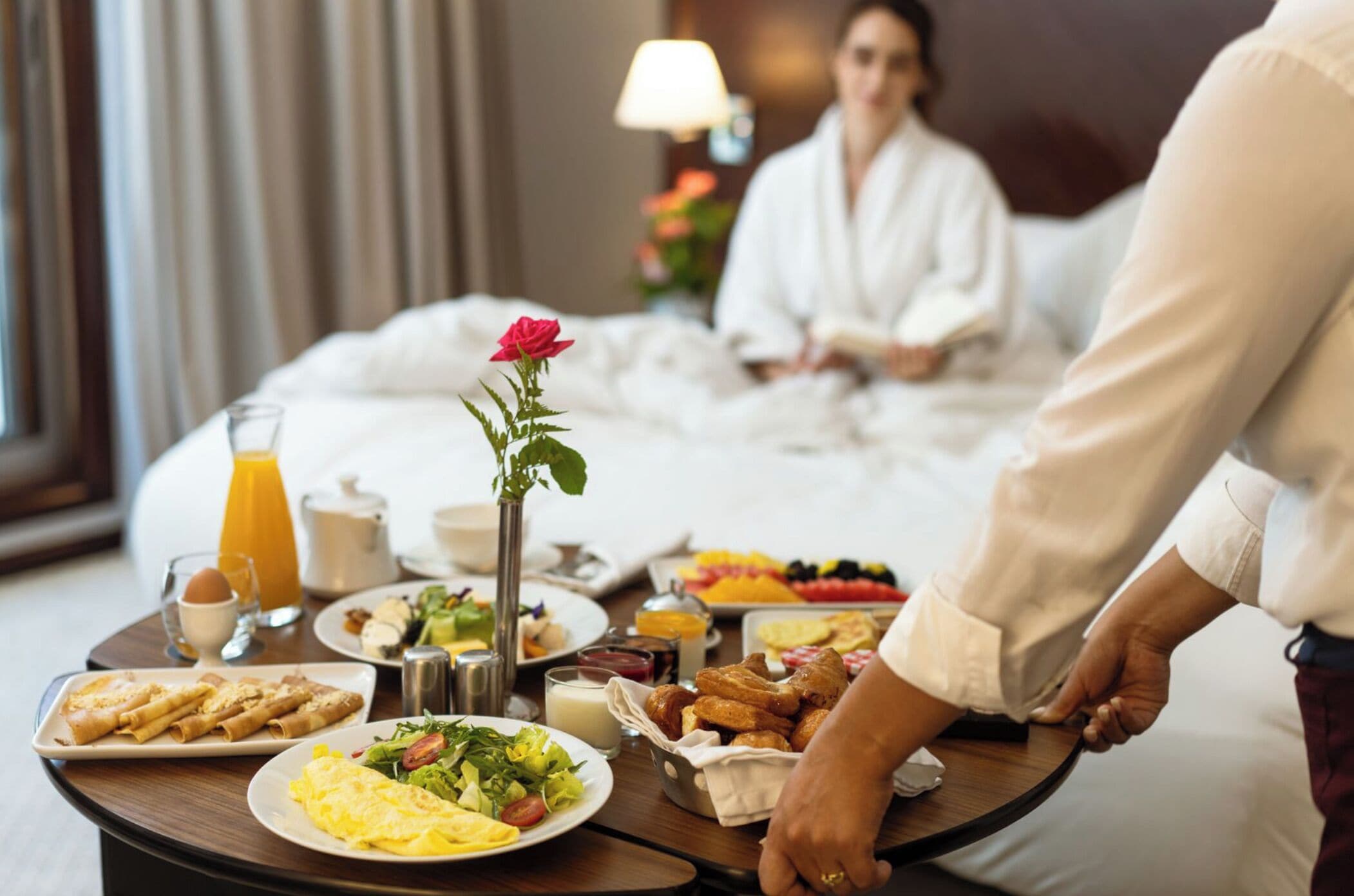 Egyptian cotton sheets, premium bedding, pillowtop beds, minibar