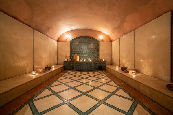 Steam room 
