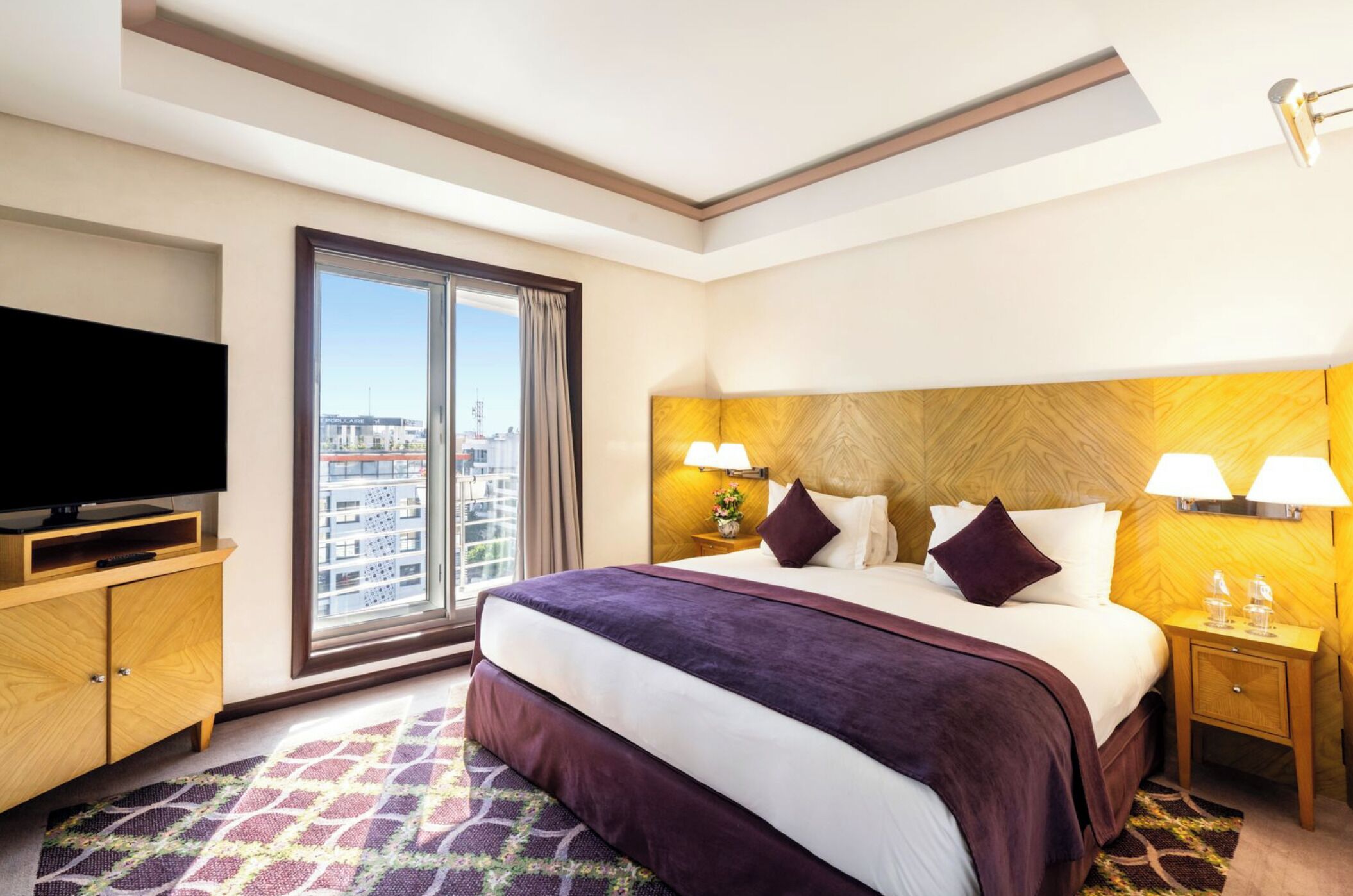 이집트산 면 시트, 고급 침구, 필로우탑 침대, 미니바