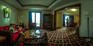 Junior Suite, 1 King Bed