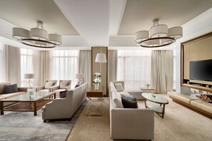 Presidential Suite | 1 bedroom, hypo-allergenic bedding, down duvets, minibar