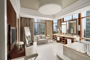 Suite presidencial | Baño | Bañera y ducha independientes y bañera profunda