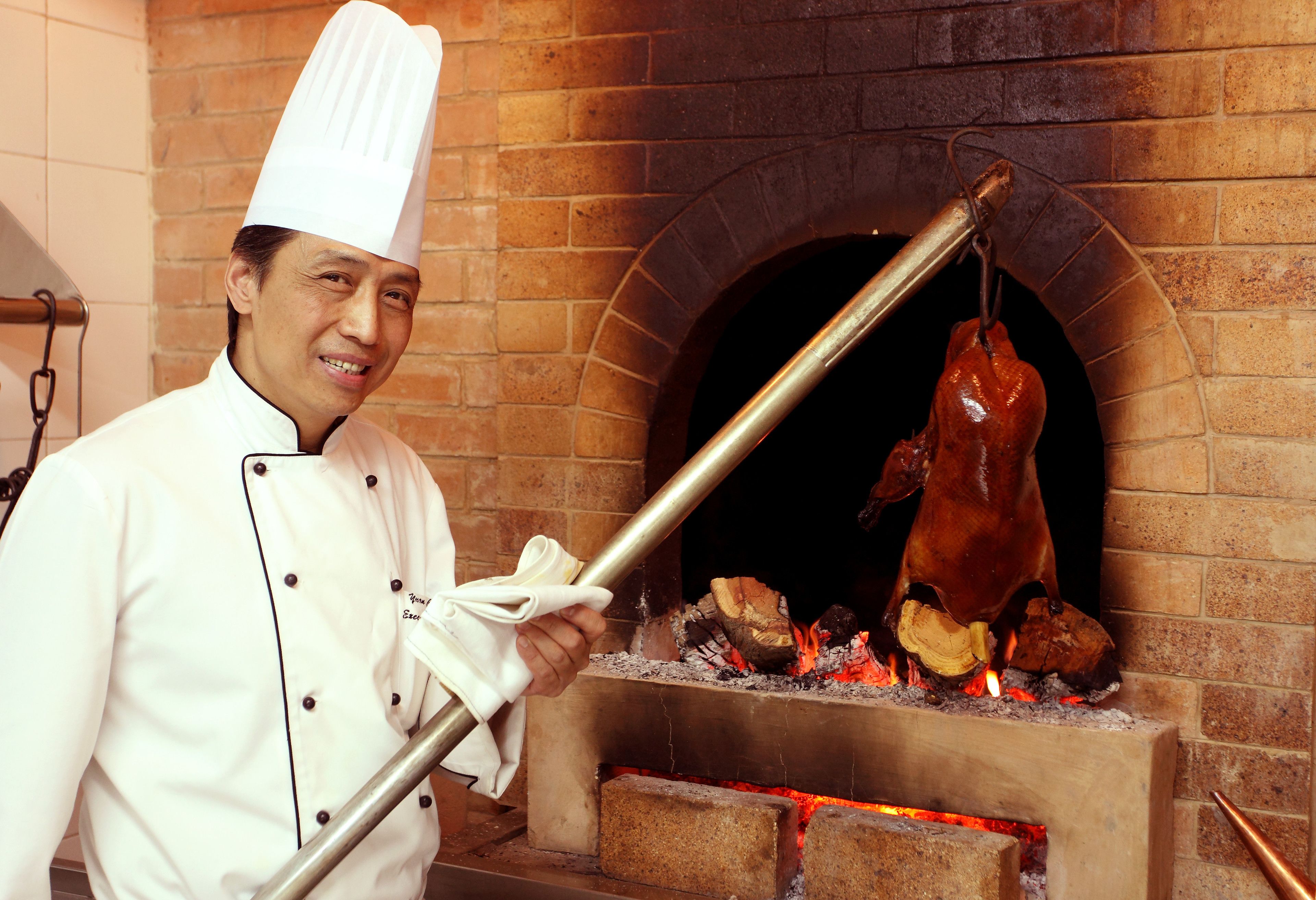 2 restaurants, breakfast served