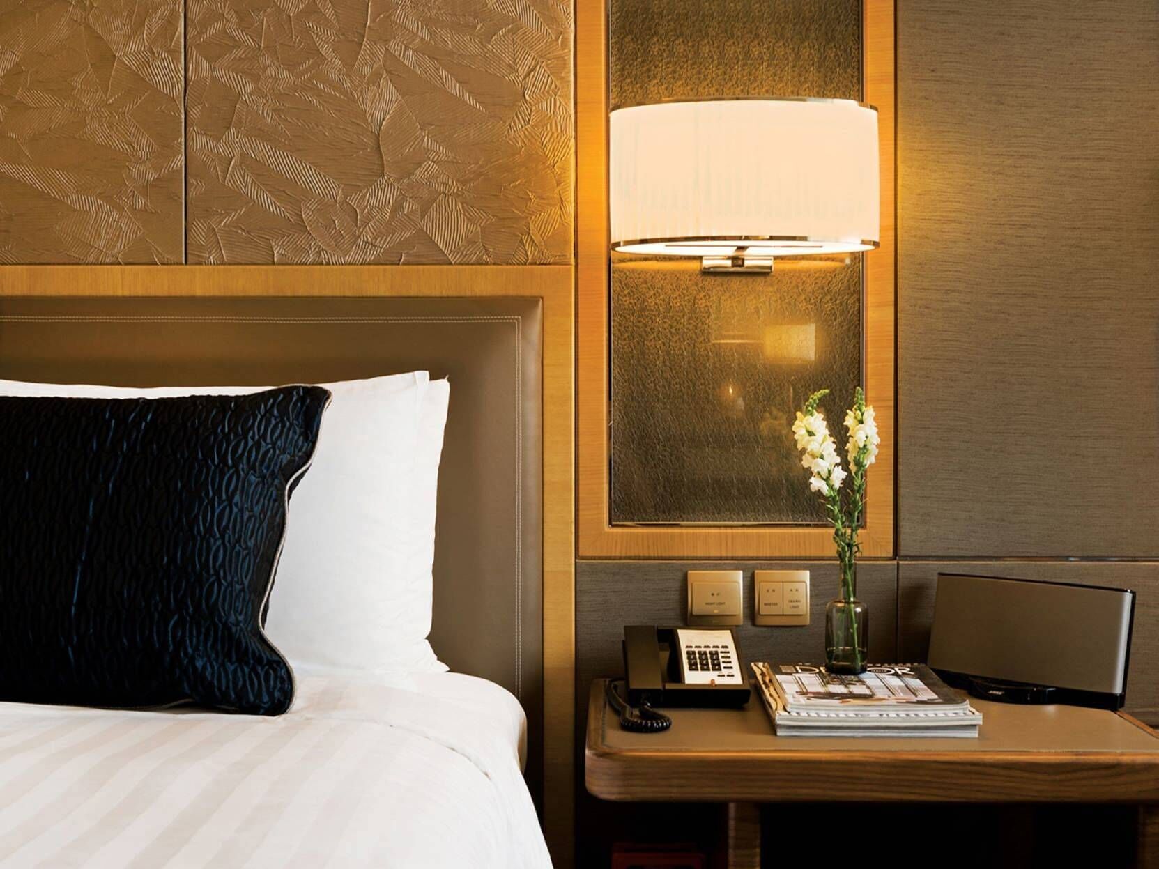 Ropa de cama hipoalergénica, cubrecamas y minibar 