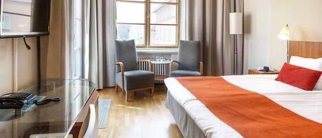 Superior Room, 1 King Bed (King Superior) | Premium bedding, in-room safe, desk, blackout drapes