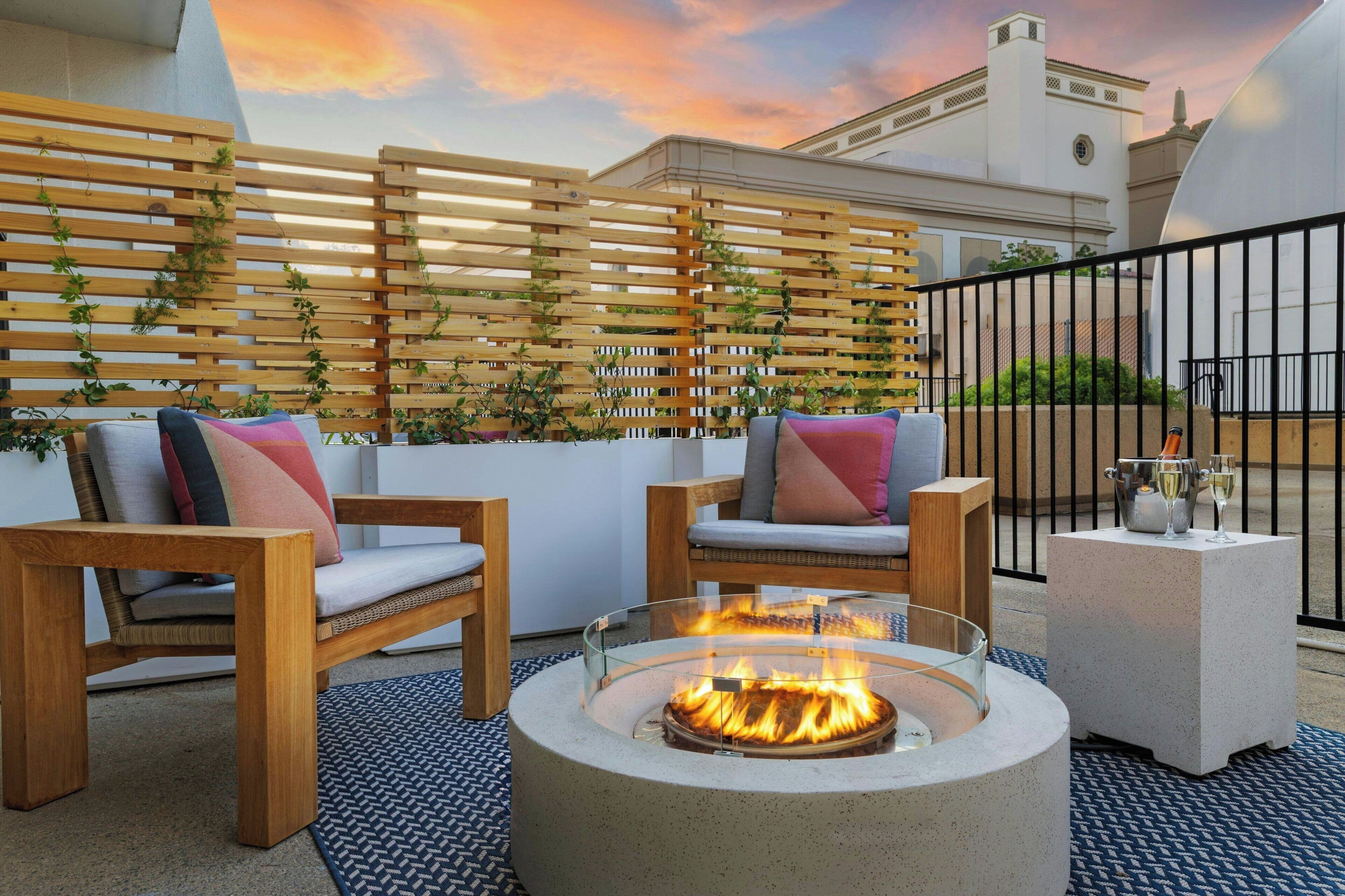 Suite junior, 1 habitación | Ropa de cama de alta calidad, edredones de plumas, escritorio