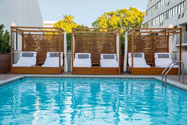 Outdoor pool, pool umbrellas