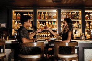 Bar (in der Unterkunft)