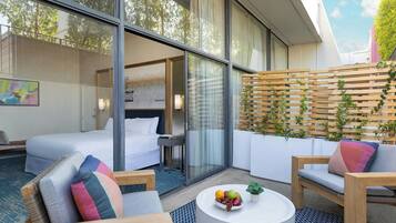 Ropa de cama de alta calidad, cubrecamas y escritorio