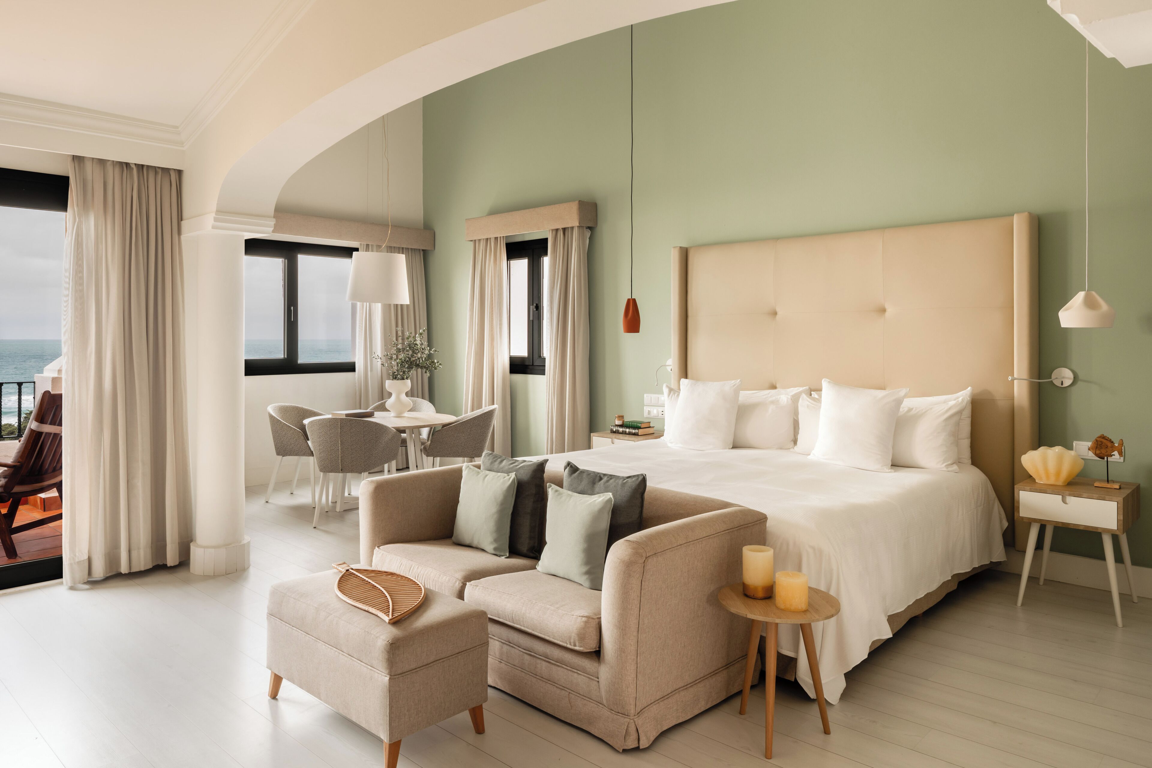 Coffres-forts dans les chambres, rideaux occultants