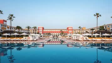 Indoor pool, 2 outdoor pools, pool umbrellas, pool loungers