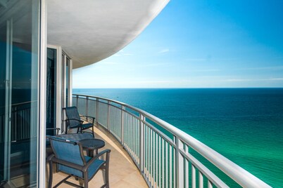 DoubleTree Resort & Spa by Hilton Ocean Point-N. Miami Beach