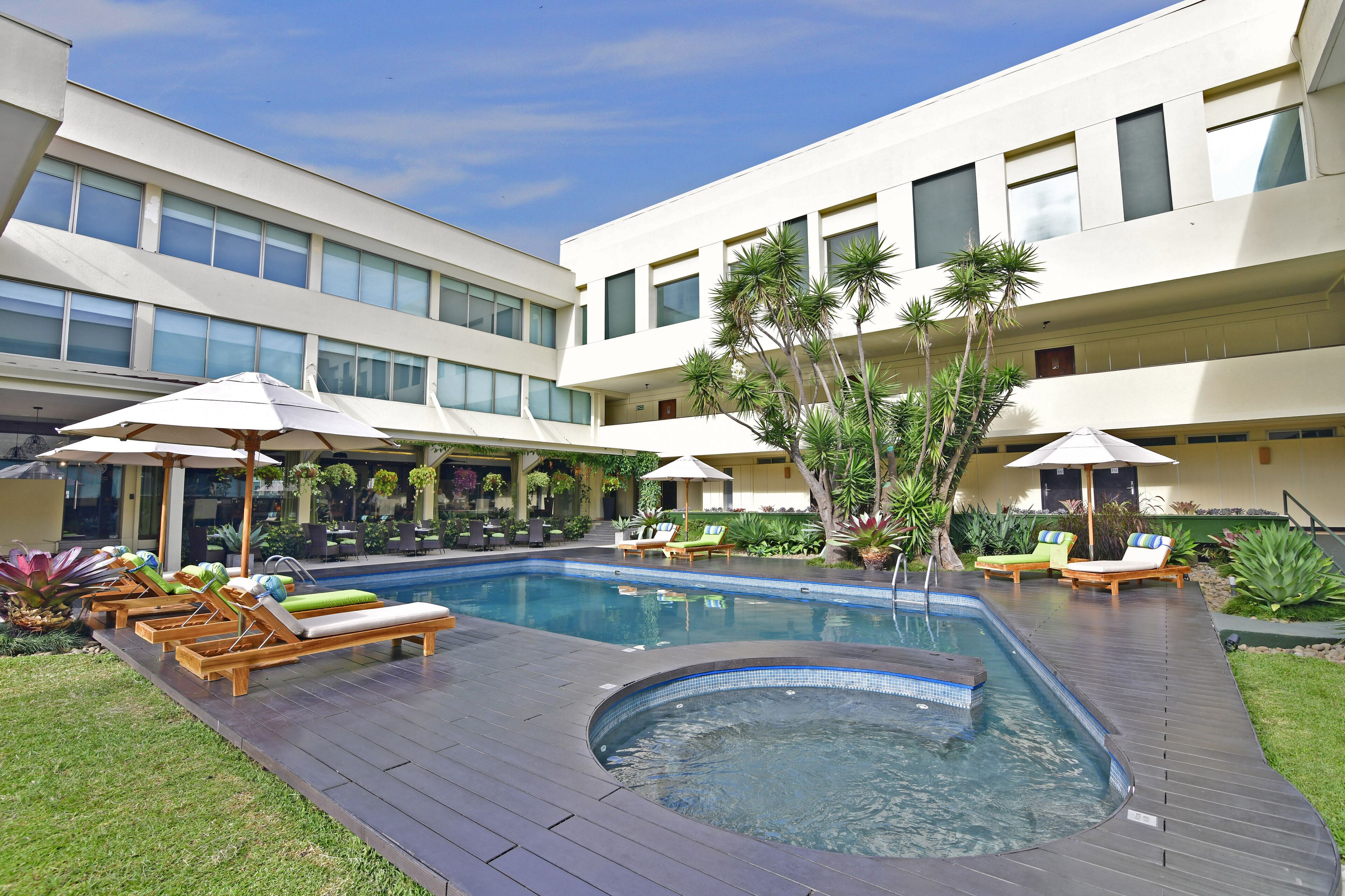 outdoor pool, open 6 am to 9 pm, free pool cabanas, pool loungers