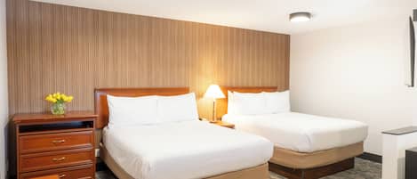 Business Suite, 2 Queen Beds, Non Smoking | Free WiFi, bed sheets